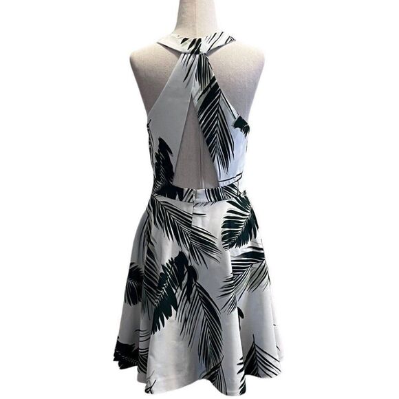 C/MEO Collective Revolve Witness Fit Flare Dress S Small Tropical Leaf Pine Maui - Picture 4 of 11